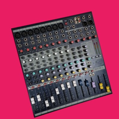 MESA DE MEZCLAS SOUNDCRAFT EFX8+K