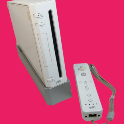 VIDEOCONSOLA NINTENDO WII CON MANDO Y CABLES BLANCA