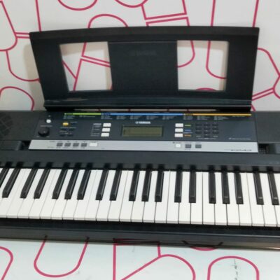 TECLADO YAMAHA PSR-E243 C/CARG