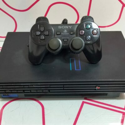 CONSOLA PS2 FAT NEGRA CON CABLES Y MANDO ORIGINAL *TARA CABLE ENCINTADO