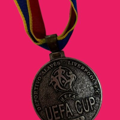 MEDALLA DEPORTIVO ALAVES LIVERPOOL FINAL UEFA 2001