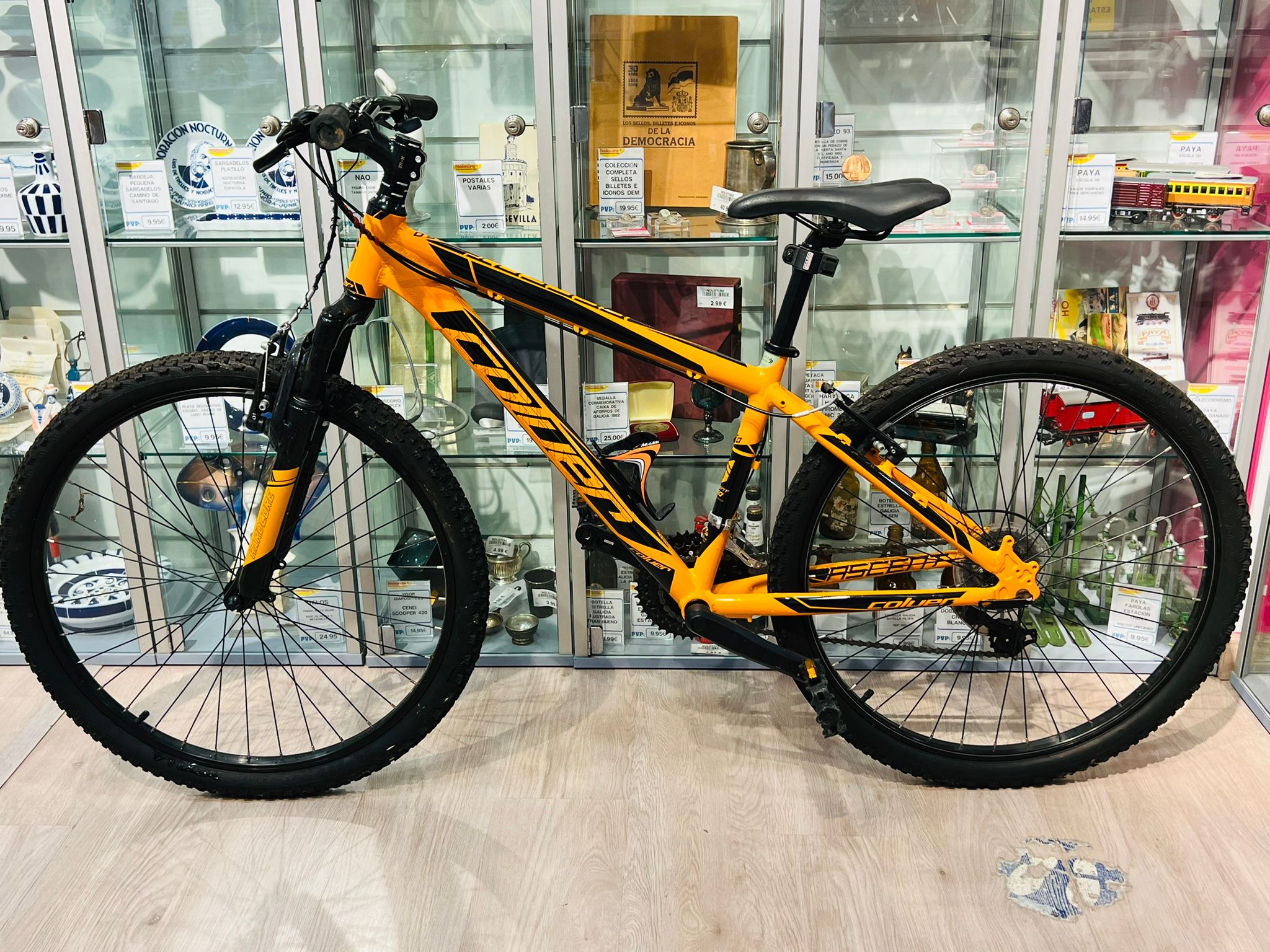 BICICLETA COULIER ASCENT 260 26 NARANJA Nolotire